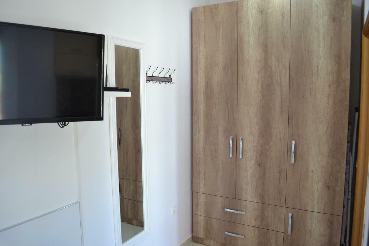 Seaview Bay Studio & Private Garage Vlorë Εξωτερικό φωτογραφία